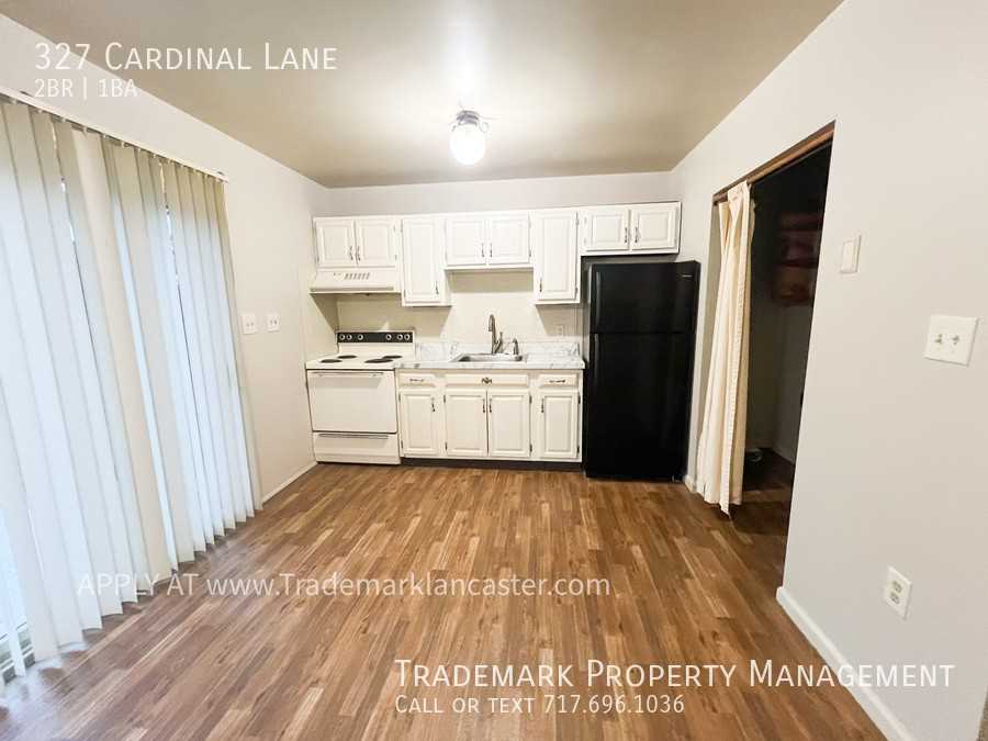 327 Cardinal Ln - Photo 3 of 9