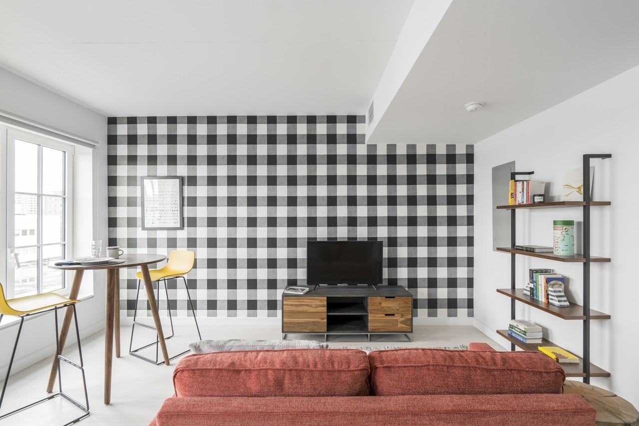 The Lois - Photo 2 of 50