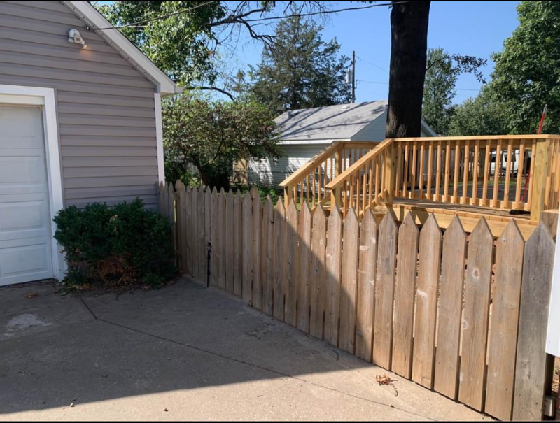 2416 Doniphan Ave - Photo 3 of 25