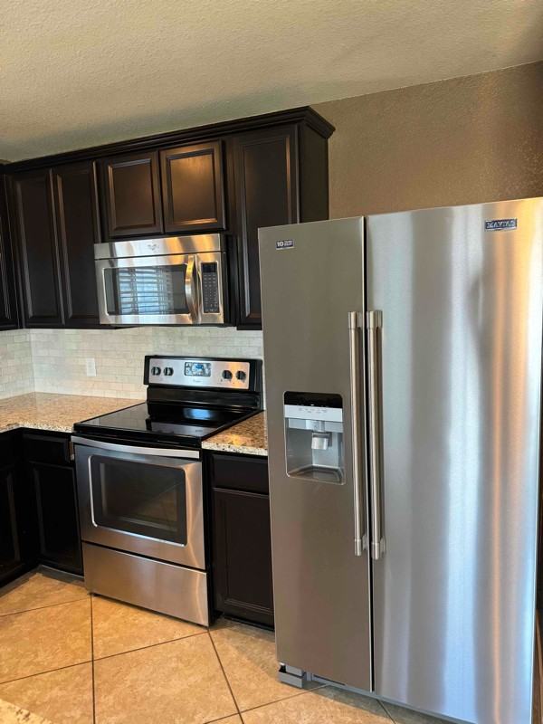 1121 Rivers Creek Ln - Photo 5 of 23