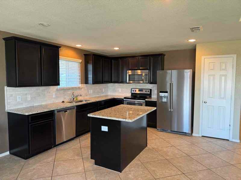 1121 Rivers Creek Ln - Photo 6 of 23