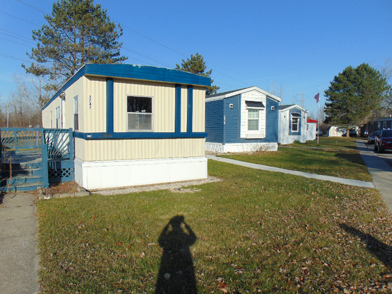 3747 Riata Dr - Photo 2 of 4