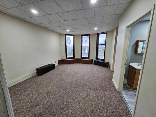 707 E Mahoning St Apt A - Photo 3 of 10