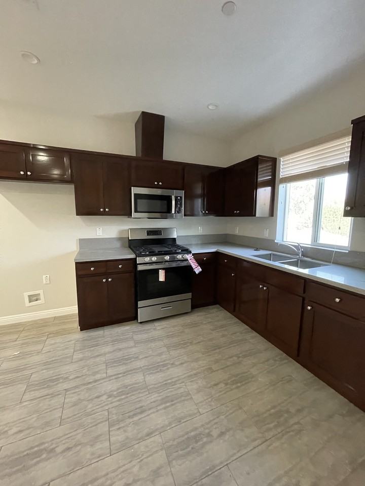 7573 Kress Ave #A - Photo 2 of 9