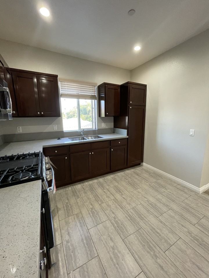 7573 Kress Ave #A - Photo 3 of 9