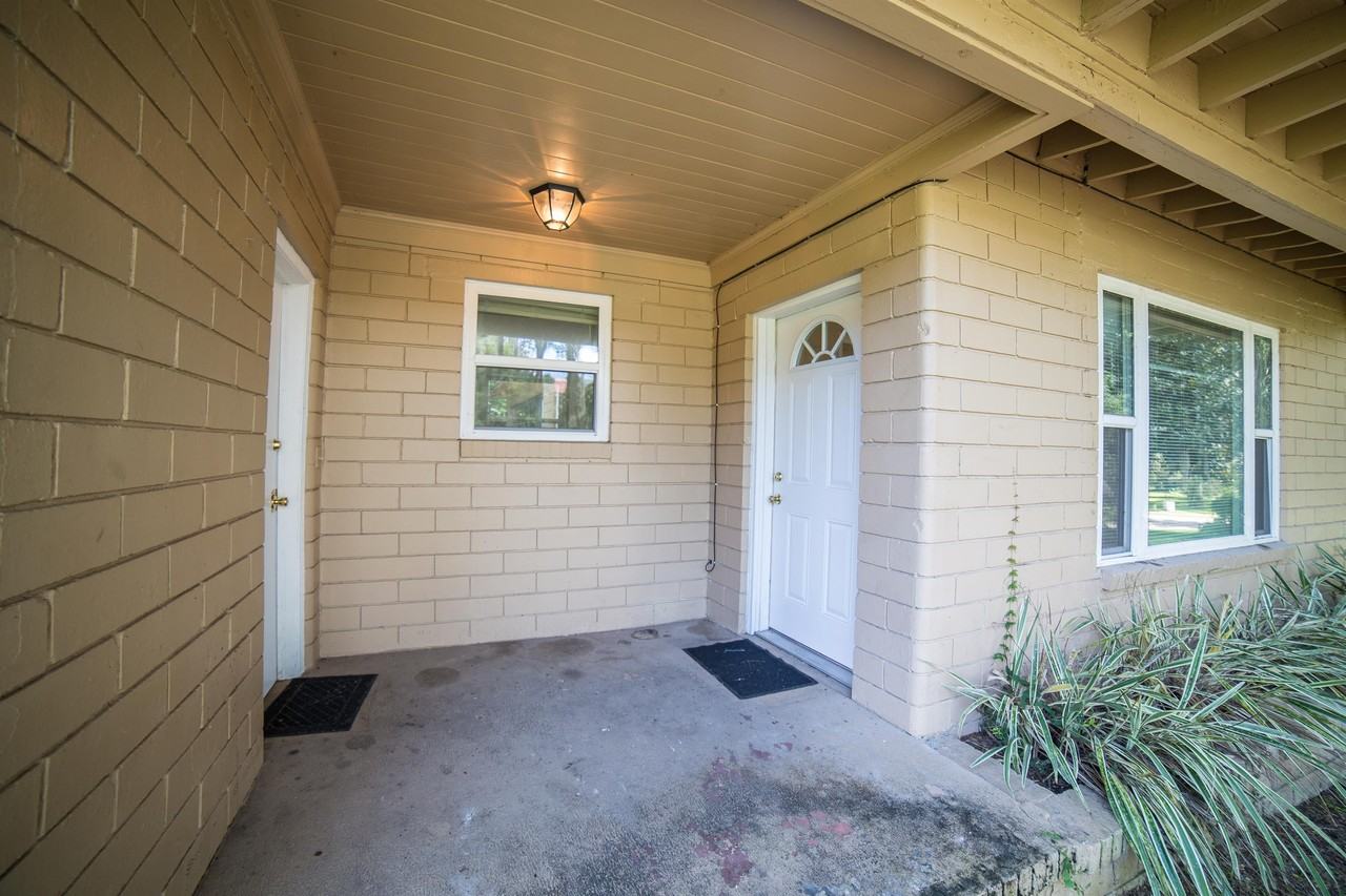 1079 Southwest 11th Terrace #41 - Photo 3 of 24