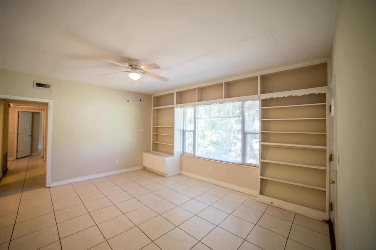 1079 Southwest 11th Terrace #41 - Photo 5 of 24