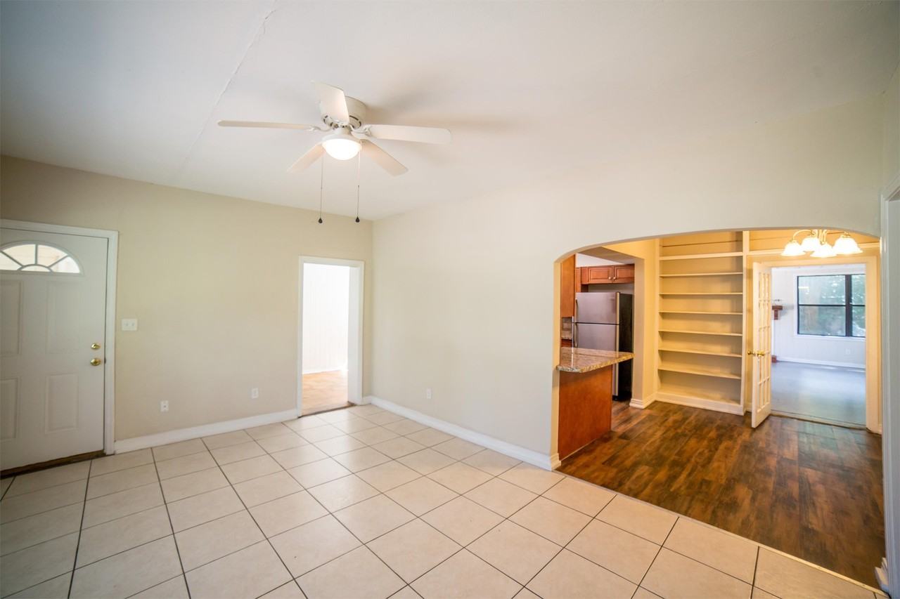 1079 Southwest 11th Terrace #41 - Photo 6 of 24