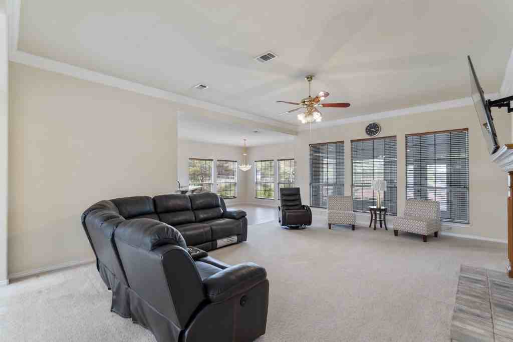 16499 Westview Trail - Photo 2 of 36