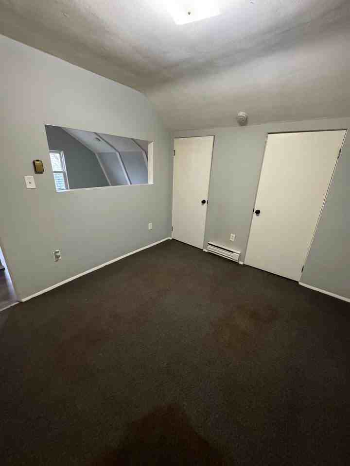 166 South Wade Avenue - Photo 4 of 8