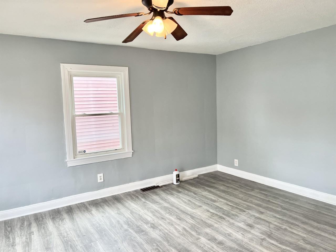 3816 Garfield Ave #1 - Photo 4 of 15