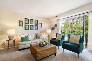 340 N. Summit Ave - Photo 1 of 1
