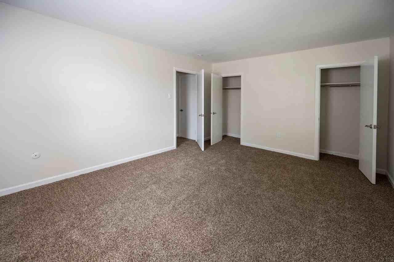 Rosewood Apartments - Photo 4 of 13