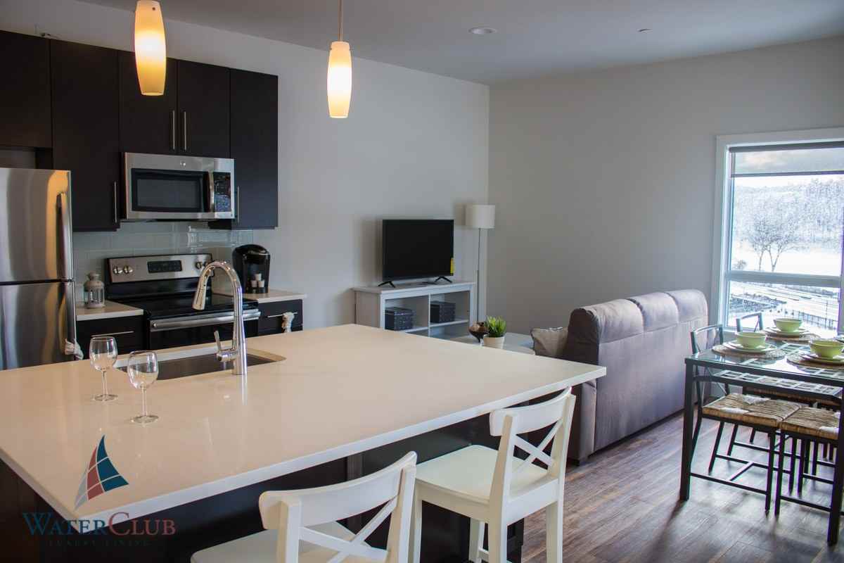 Water Club Luxury Living - Photo 6 of 21