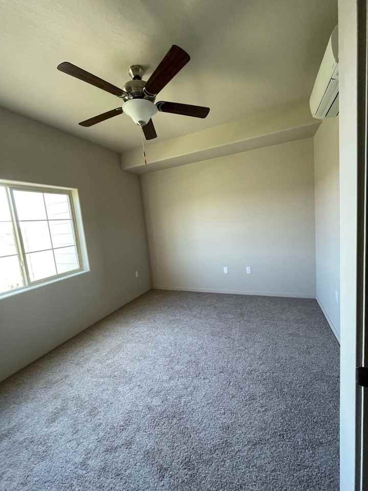 4163 W Dunkirk Ave - Photo 5 of 27