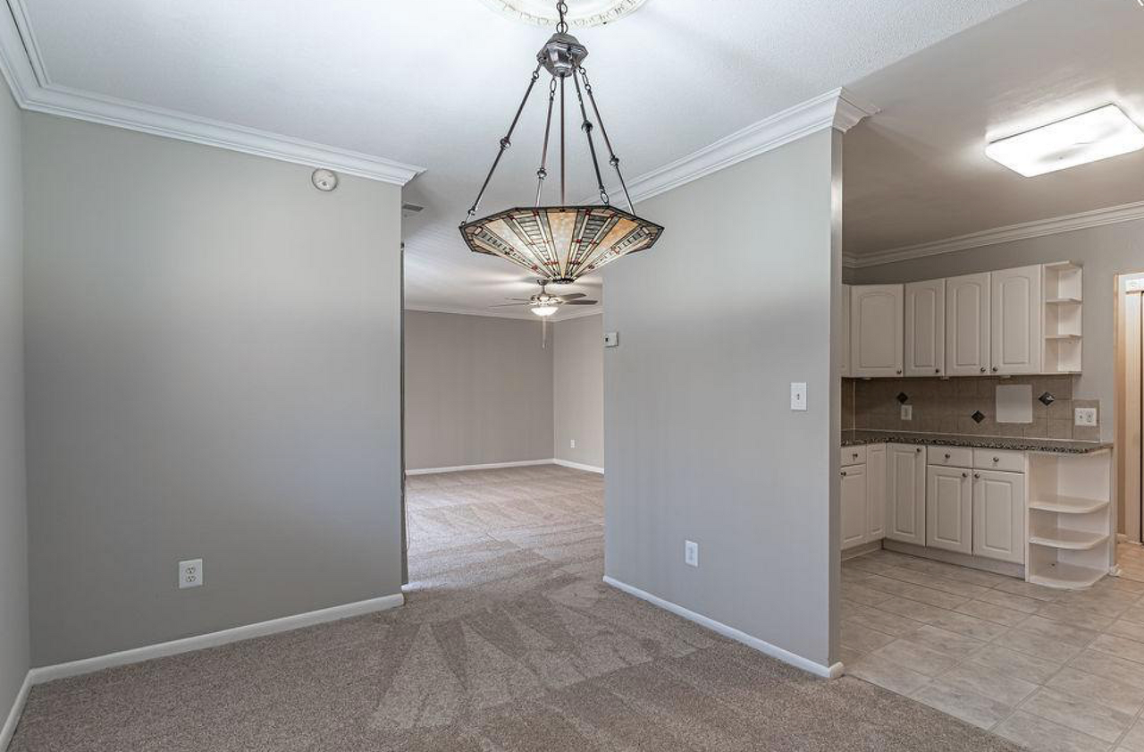 6067 Majors Ln - Photo 3 of 24