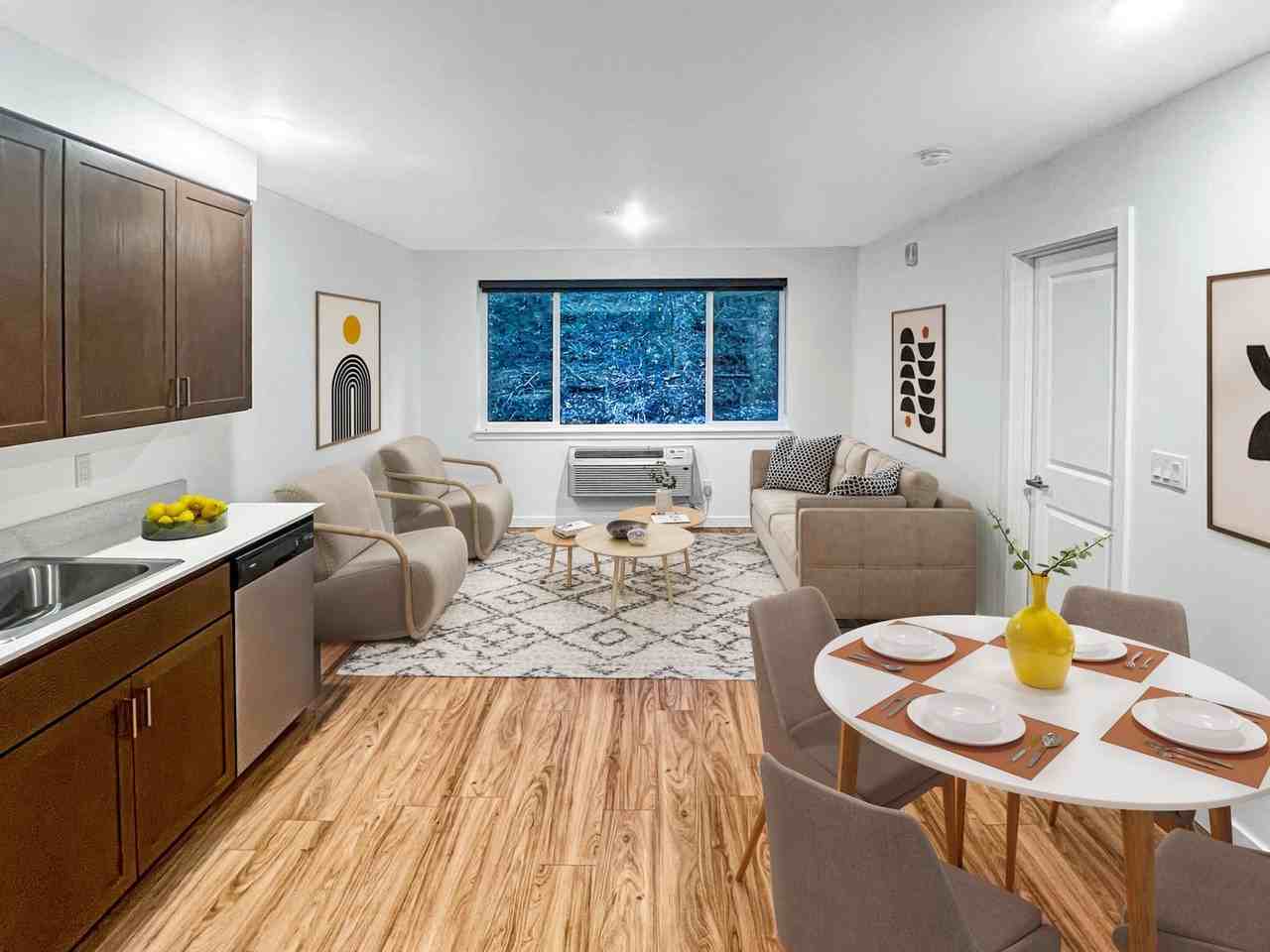 Leeward Apartments - Photo 4 of 11