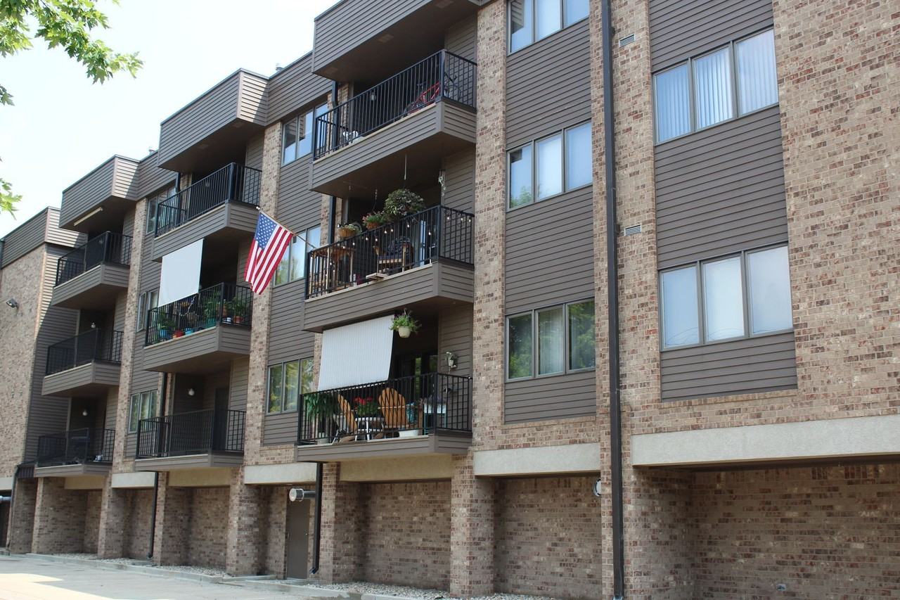 Main Square - Photo 4 of 16