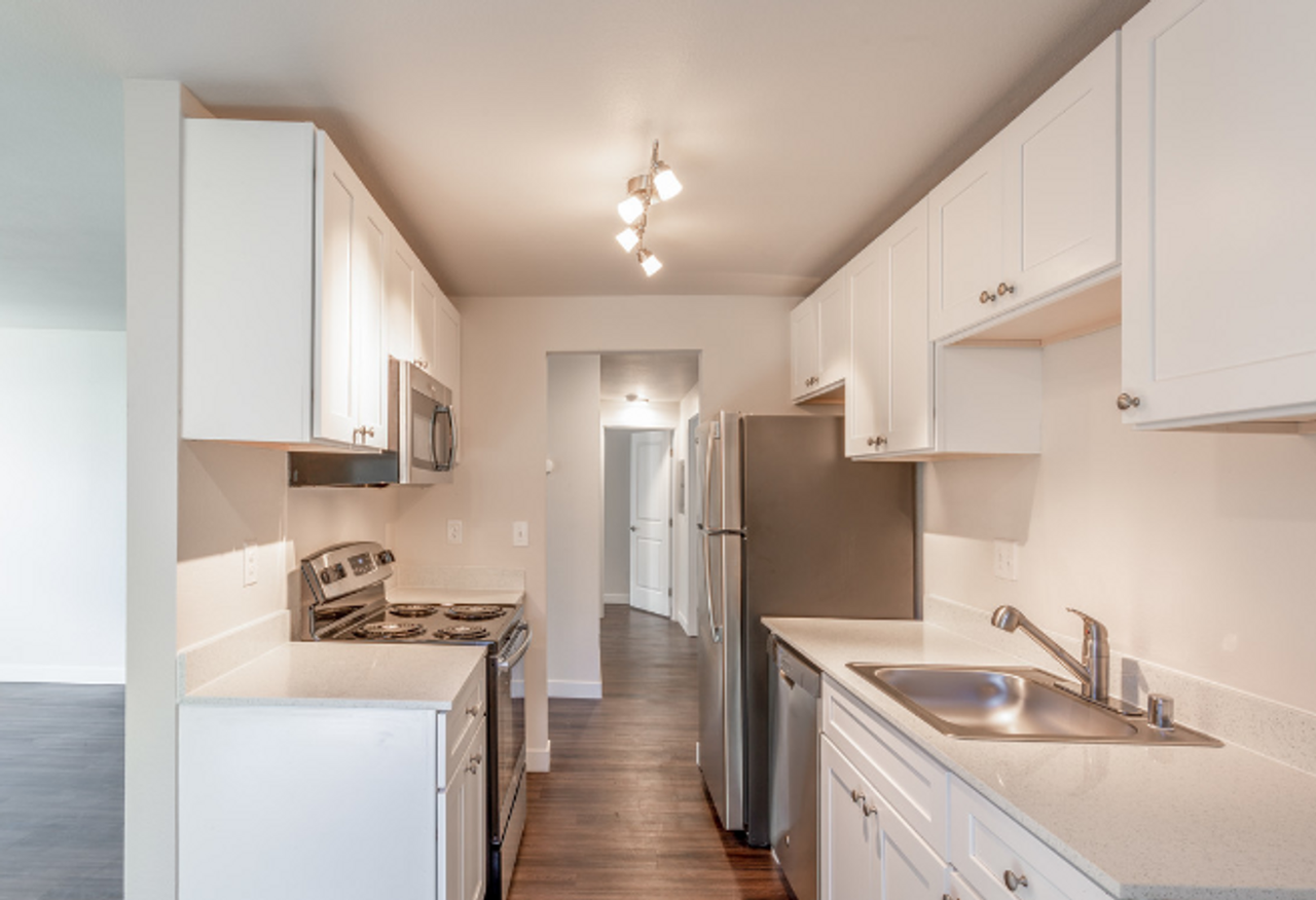 Cedar Park Apartments - Photo 7 of 15