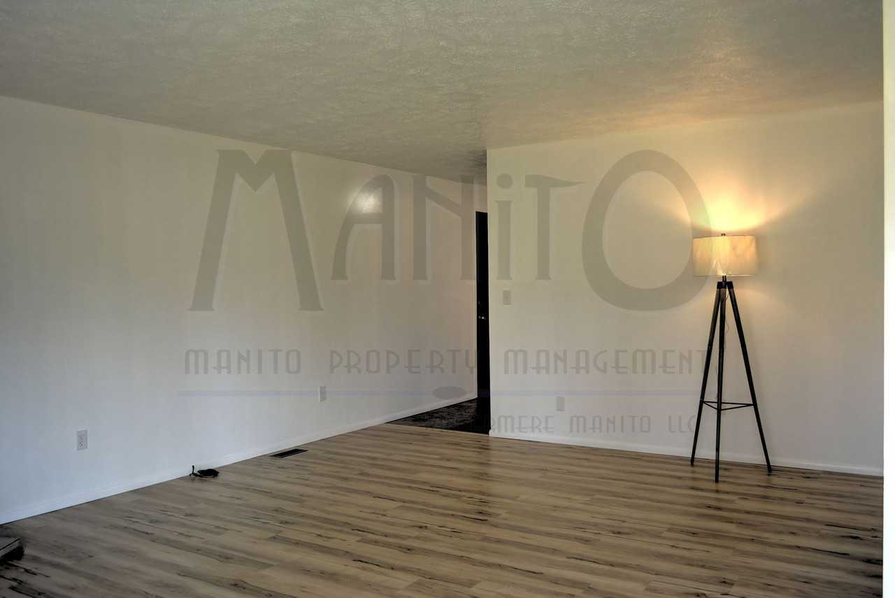 8115 N Howard St - Photo 2 of 18