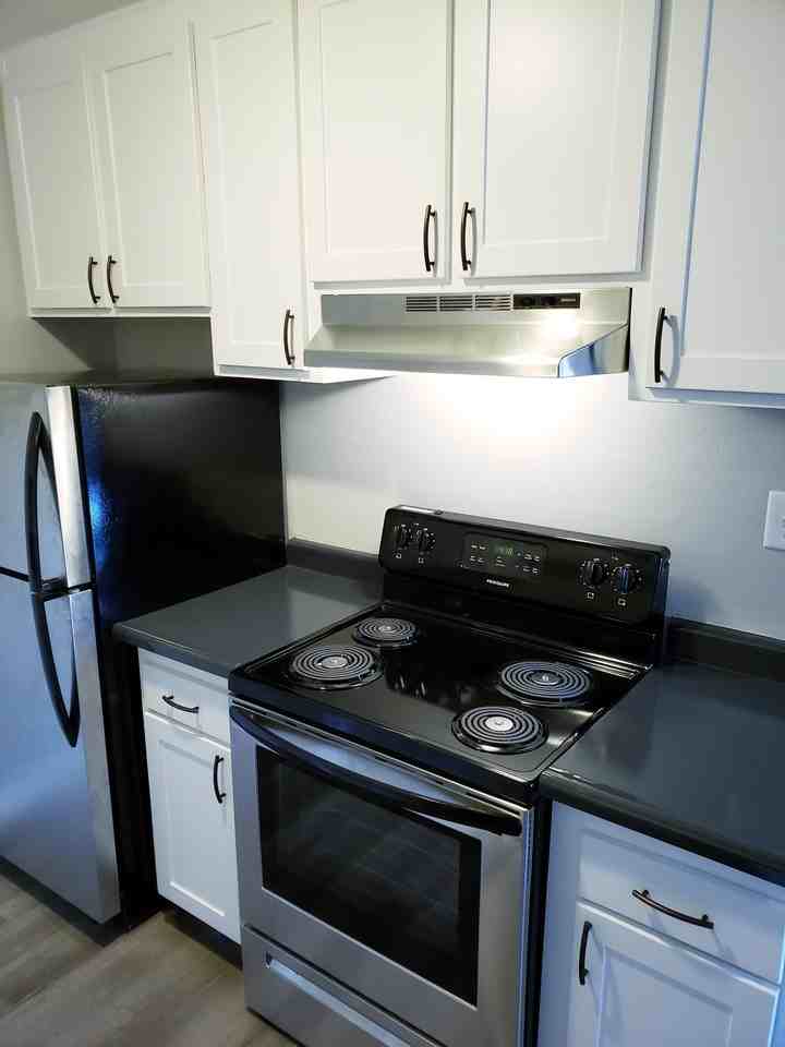 The Huntington Apartments - Photo 3 of 10