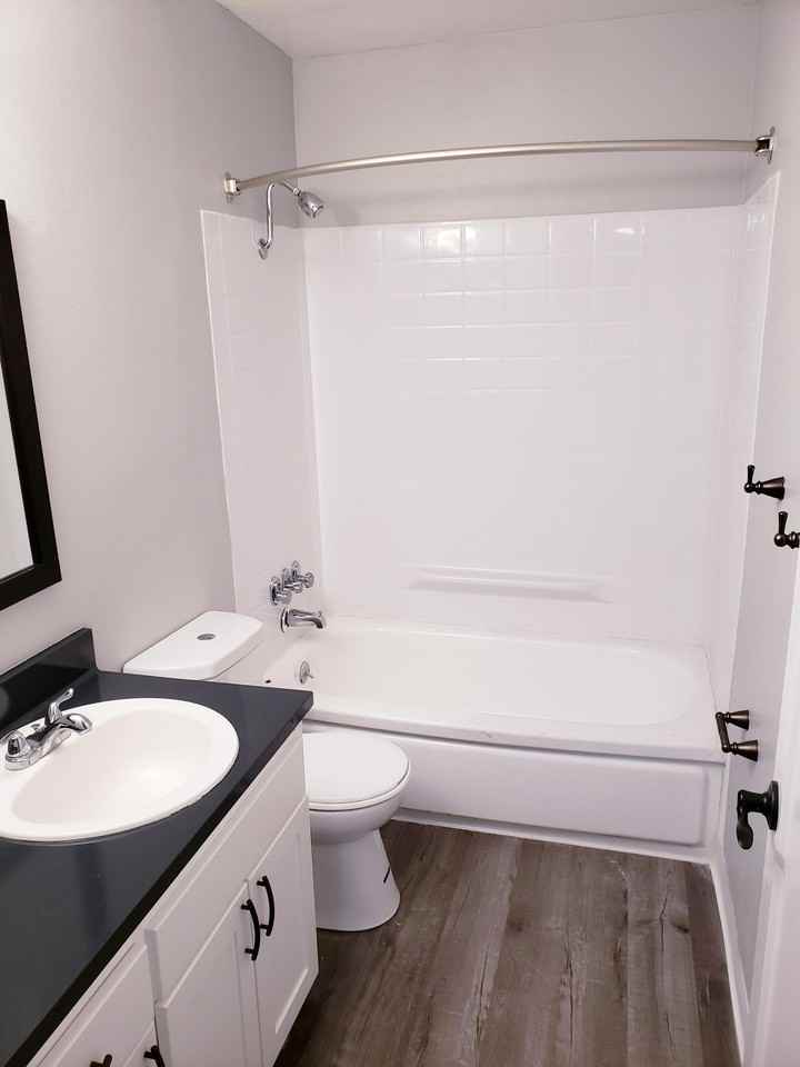 The Huntington Apartments - Photo 7 of 10