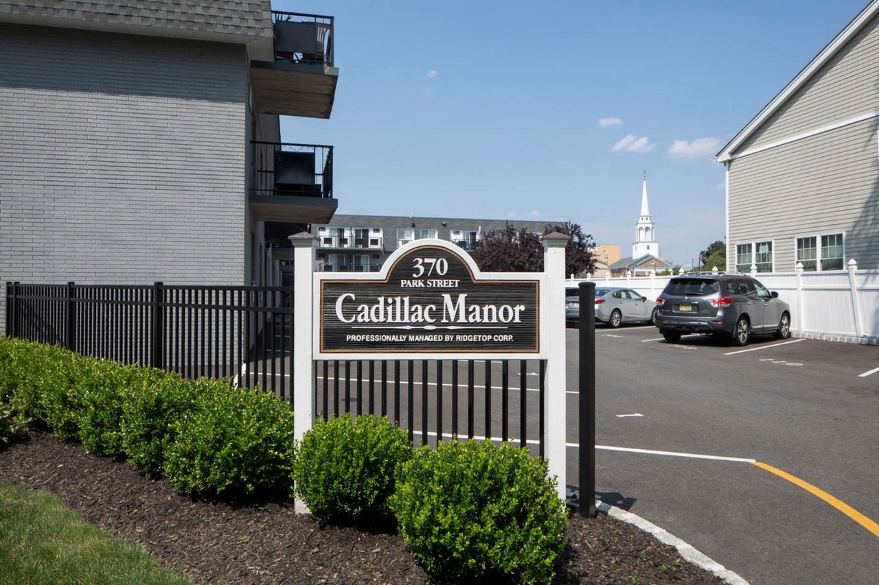 Cadillac Manor: On - Photo 6 of 39