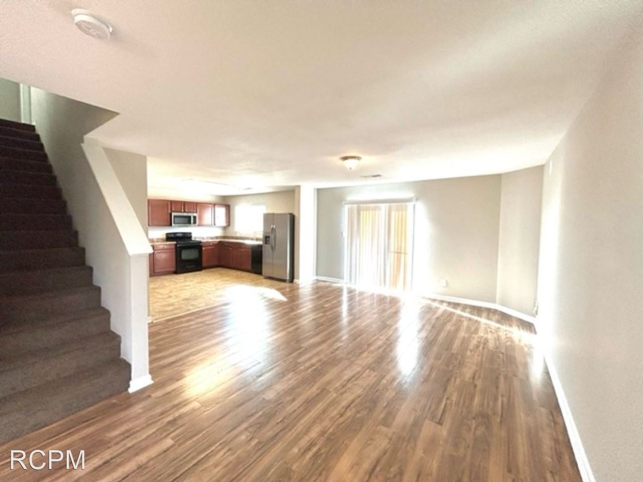 3243 Avalon Lake Dr - Photo 3 of 23