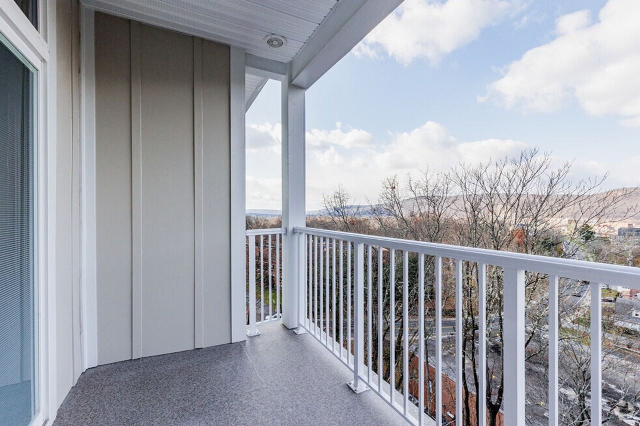 Luxury Modern 1 & 2 Bedroom Apartment Homes Apartments 176 Lafayette