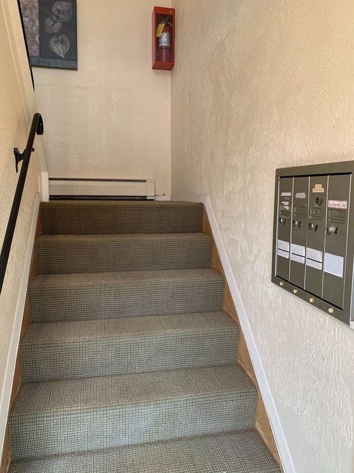 458 South Street #B - Photo 2 of 17