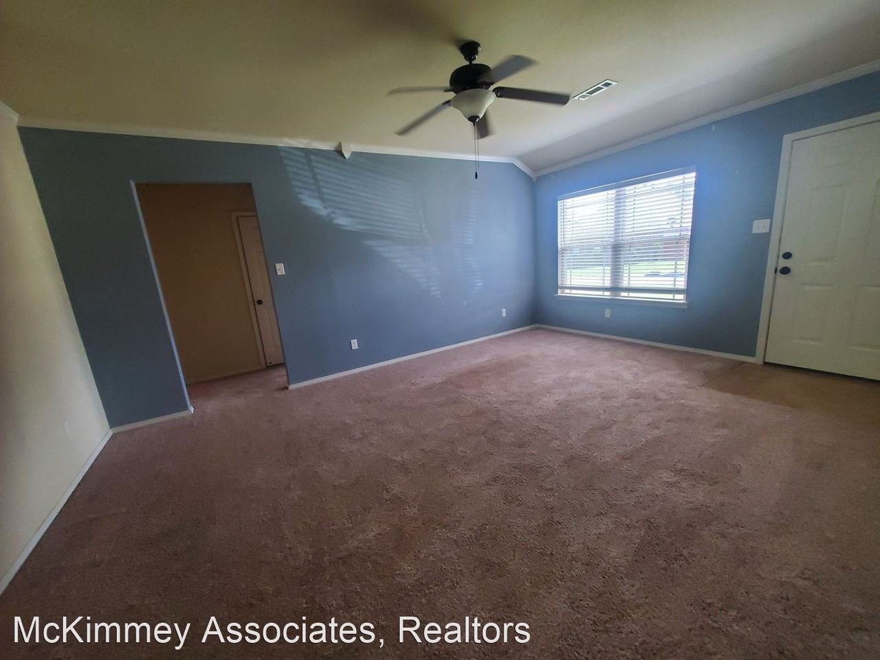 3120 Miracle Heights Cv - Photo 2 of 14