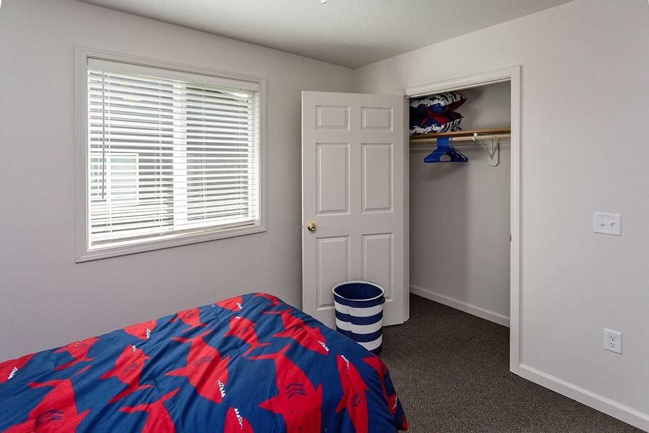 Grandview Meadows - Photo 2 of 21