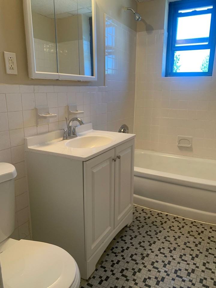 Martin Manor Apartment Homes - Photo 7 of 22