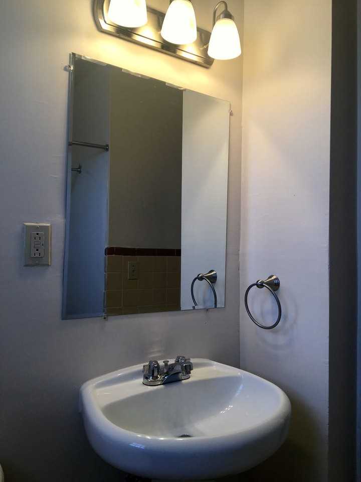 920 E MARKWOOD AVENUE - Photo 7 of 21