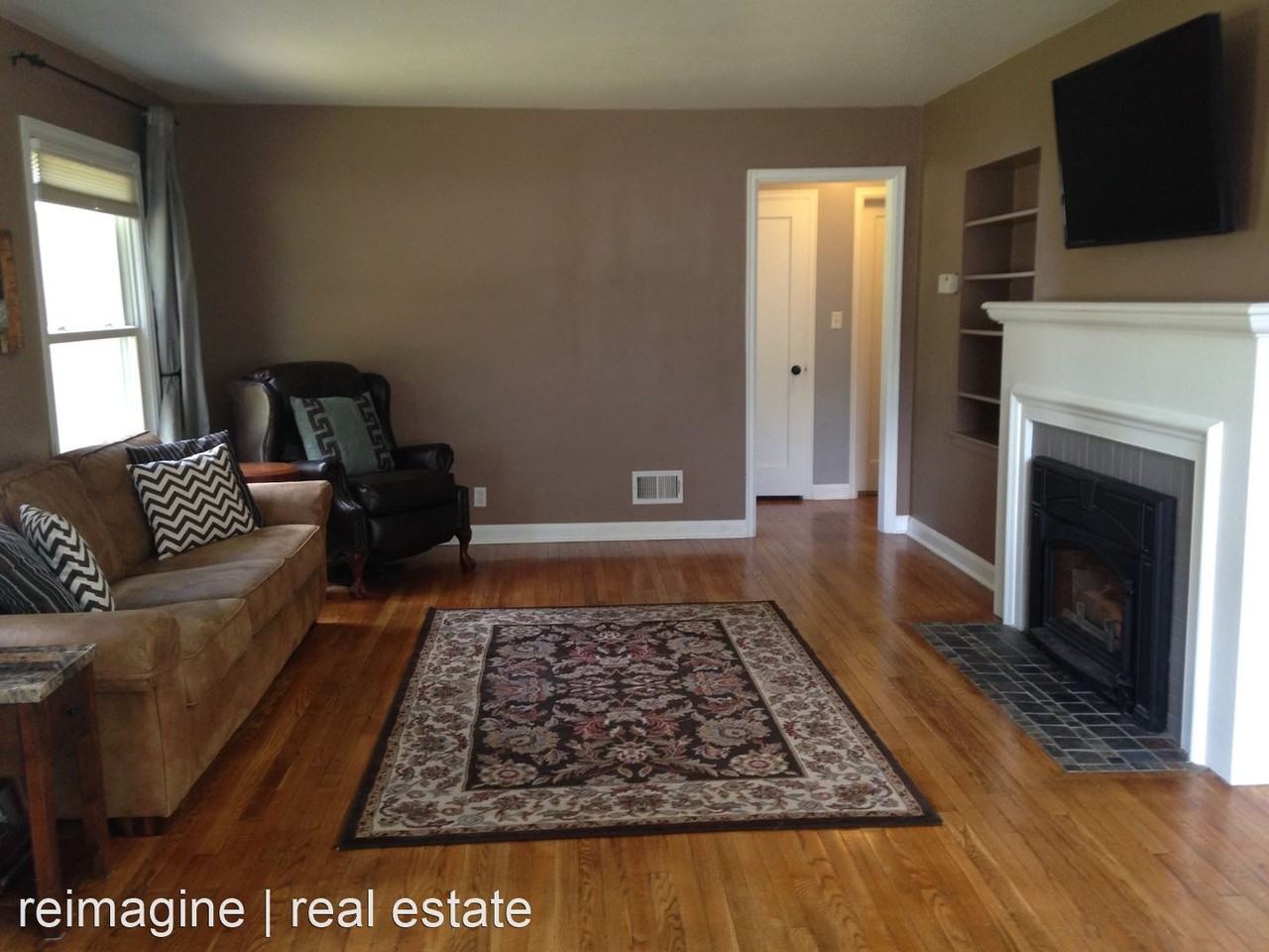3307 46th Ave N - Photo 3 of 14