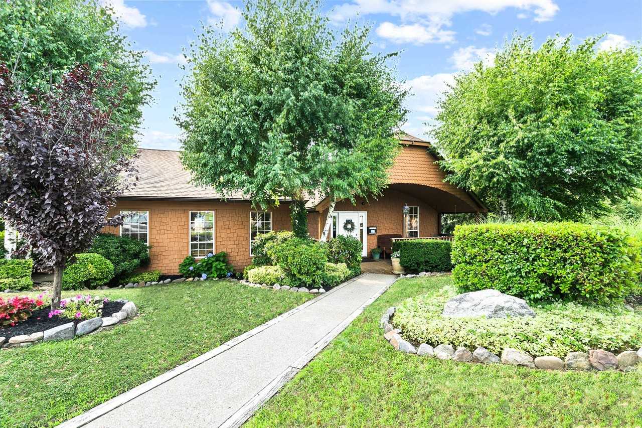 136 Wildflower Dr - Photo 4 of 24