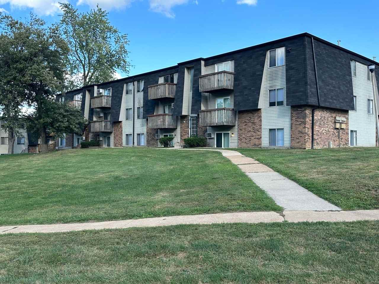 Woodlands - Photo 2 of 50