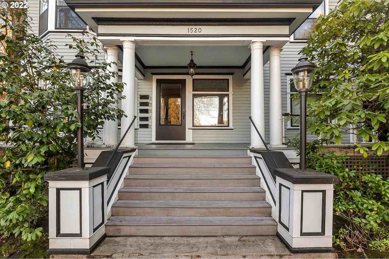 1520 Sw Montgomery St - Photo 3 of 26