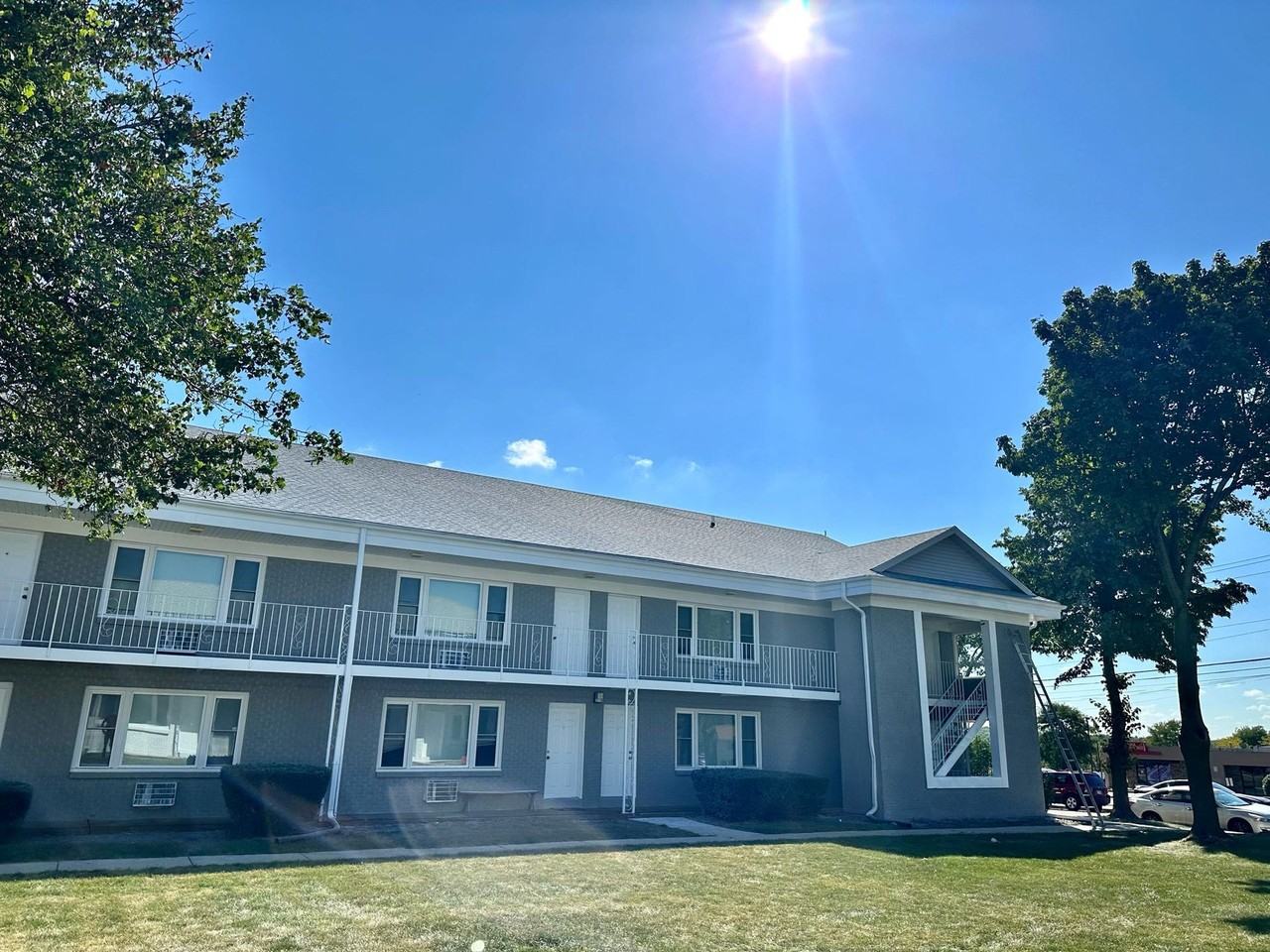 Harrison Beach Apartments - Photo 2 of 50