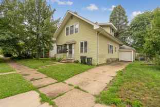 709 1/2 Walnut St - Photo 1 of 1