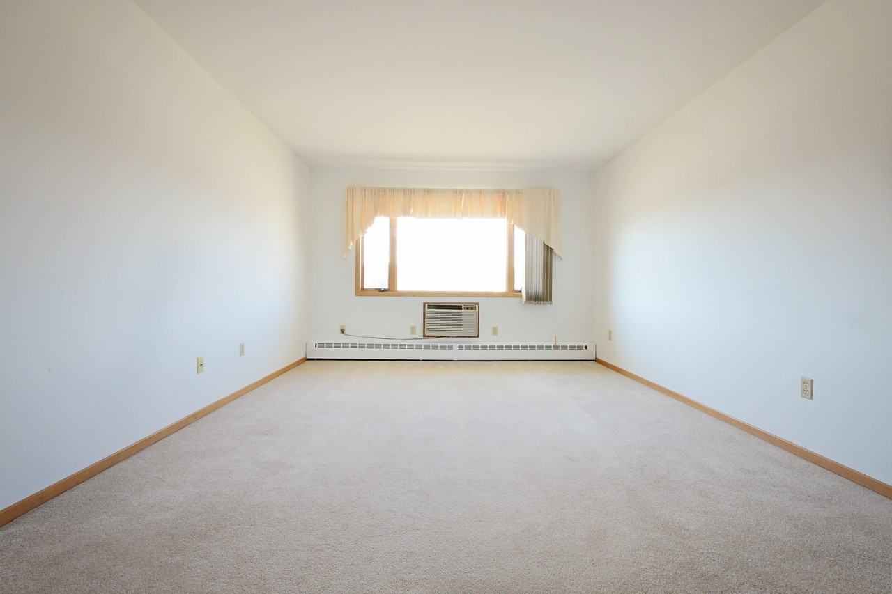 2028-2048 5th Street NW - Photo 5 of 24