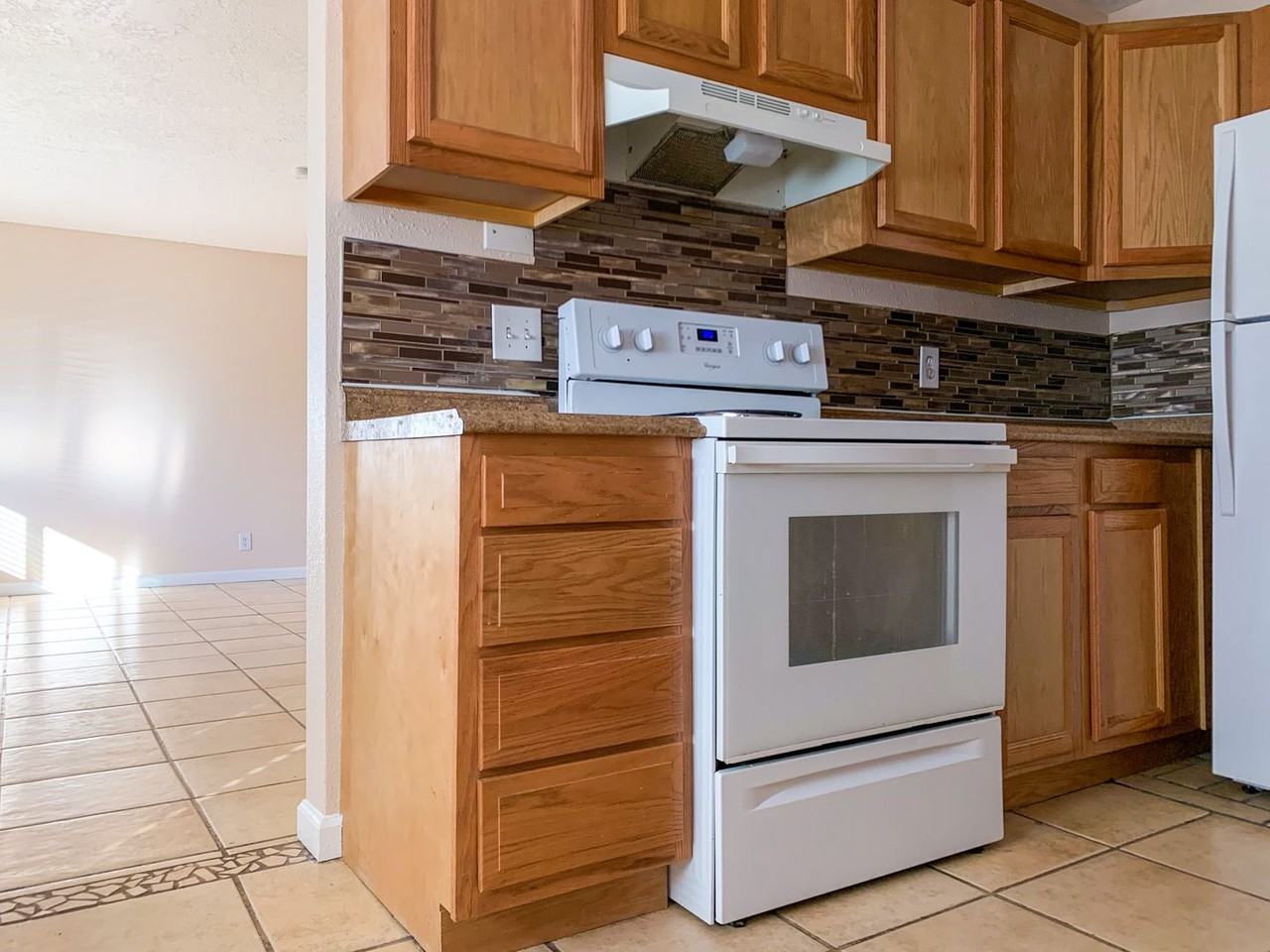 Desert Park Apartments - Photo 3 of 50