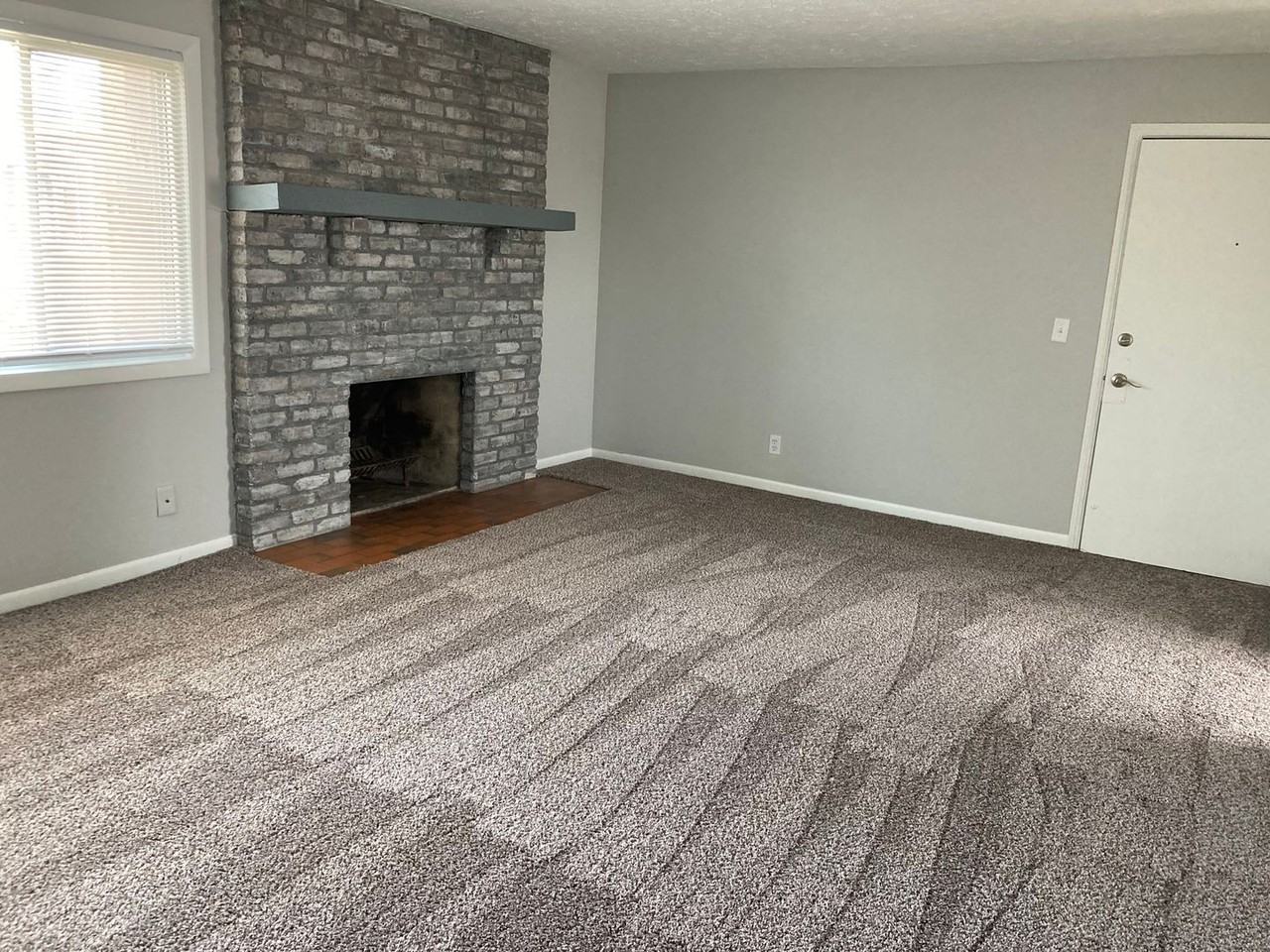 10715 O Street - Photo 4 of 15