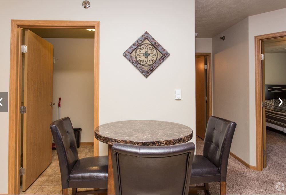 Northdale 2717 - Photo 2 of 50