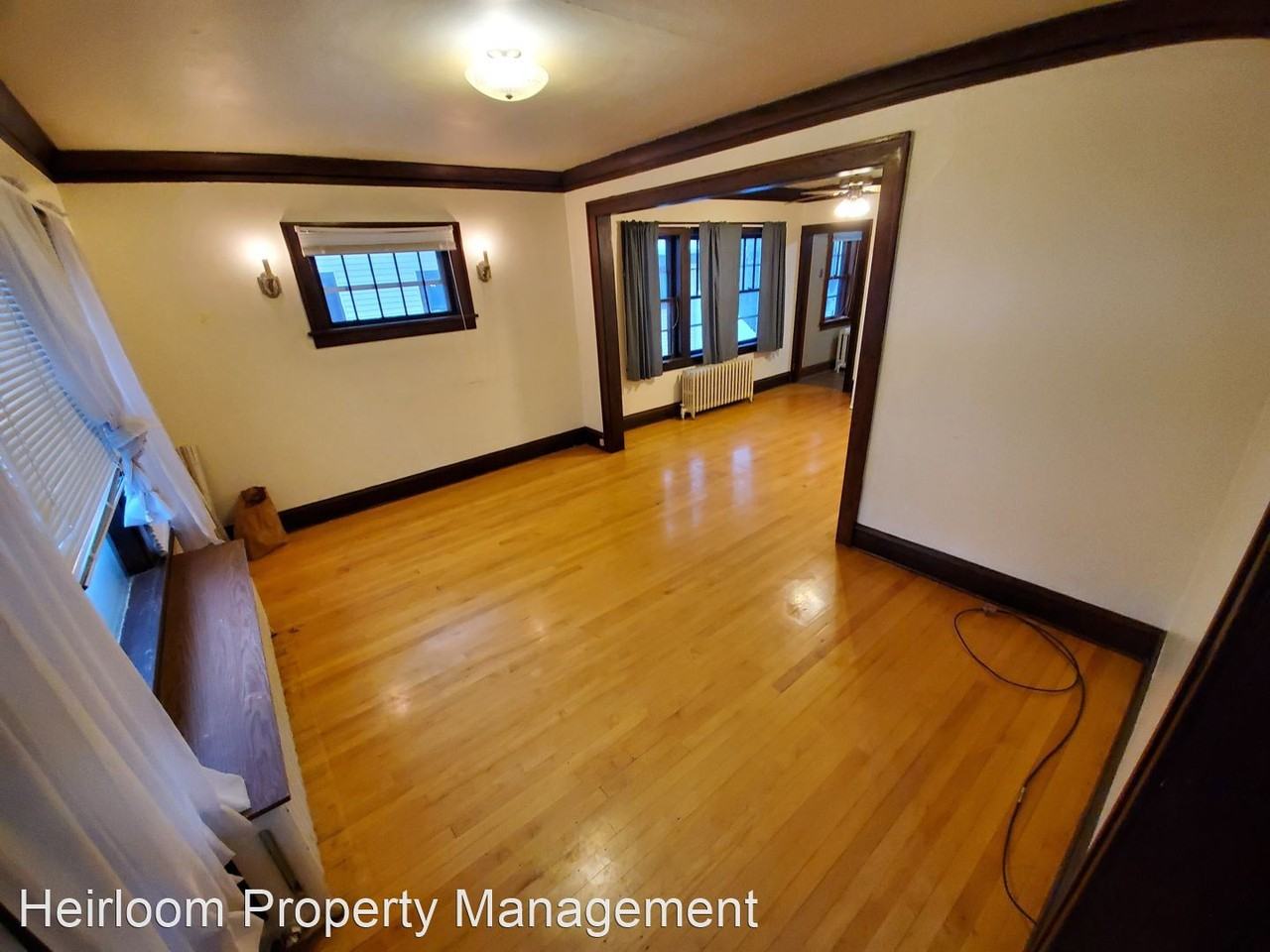 206 Parkland Ave - Photo 2 of 16