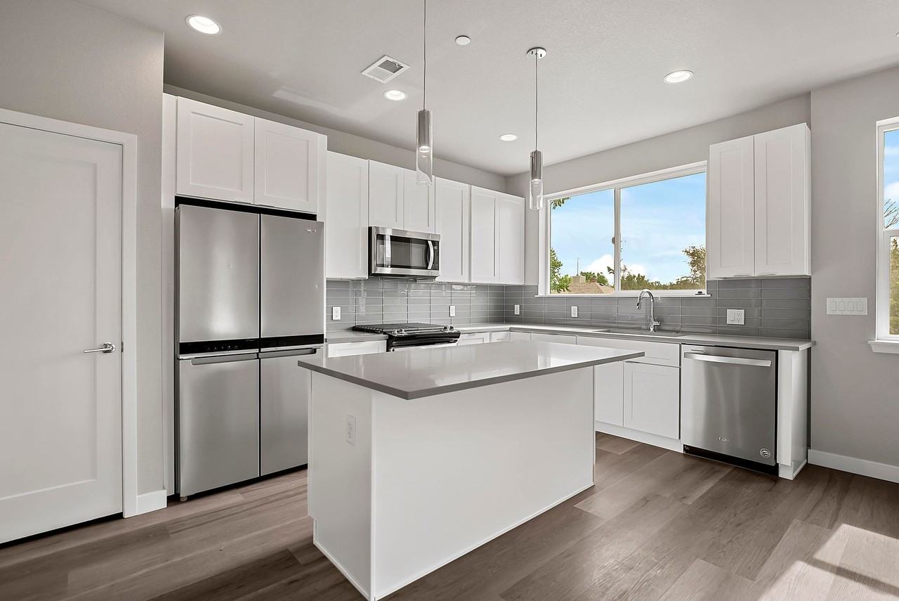 5325 W 12th Ave - Photo 5 of 50