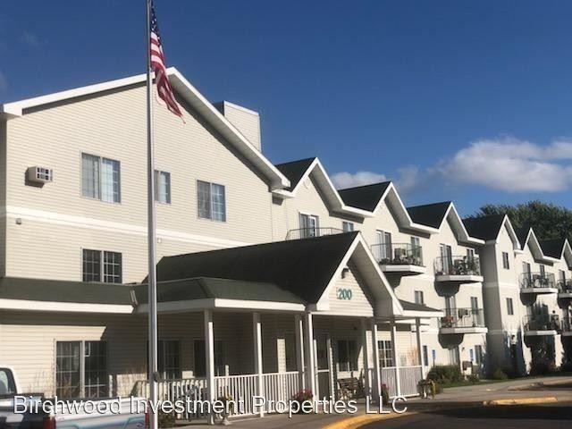 200 Park Street S. - Photo 2 of 2
