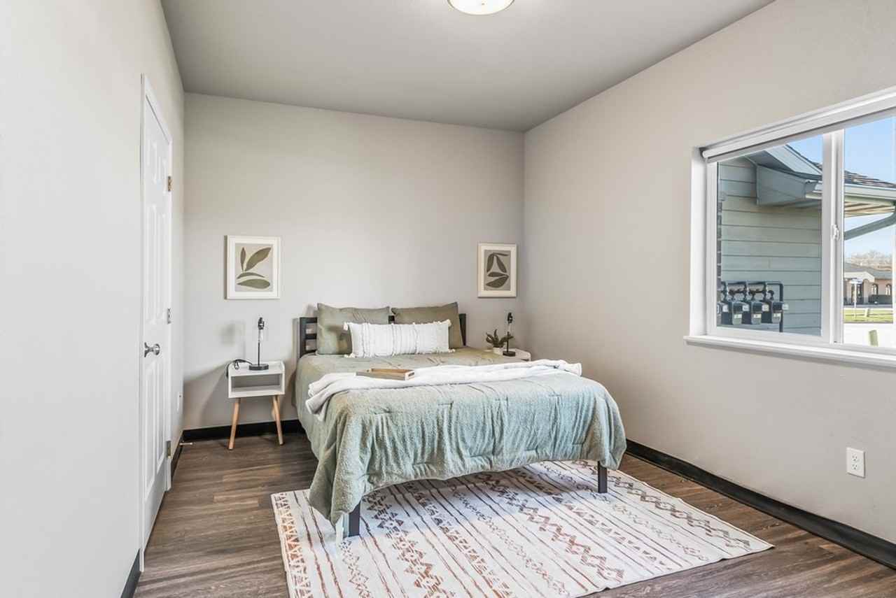 Meadowbrook Apts: 313 Springfield - Photo 3 of 9