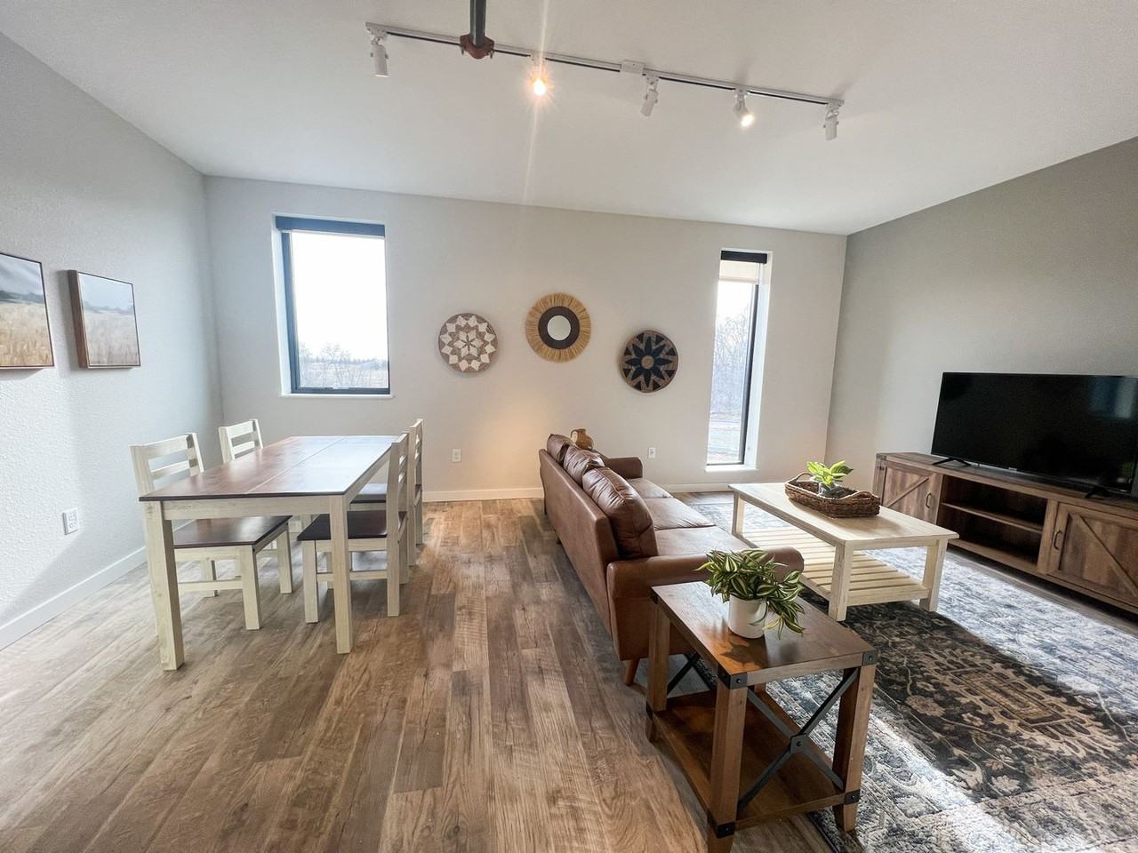 Briar Grove Apartments (Building D) - Photo 4 of 47