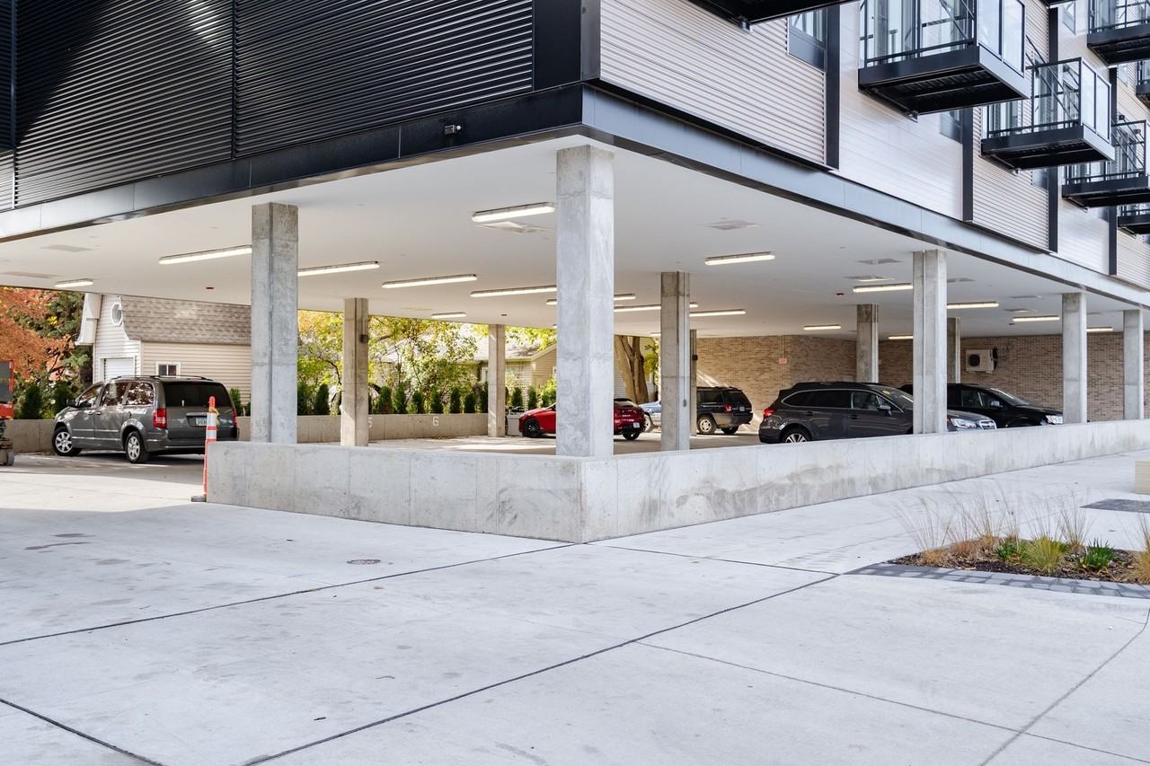 Arabella: 200 W 1st St - Photo 5 of 32